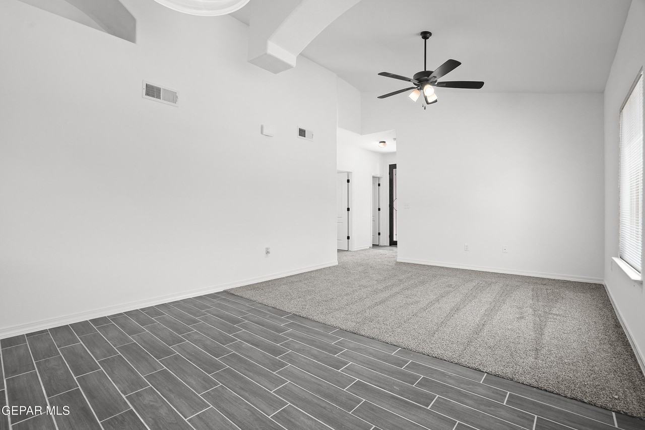 14329 Bill Lazor Pkwy - Photo 7 of 26