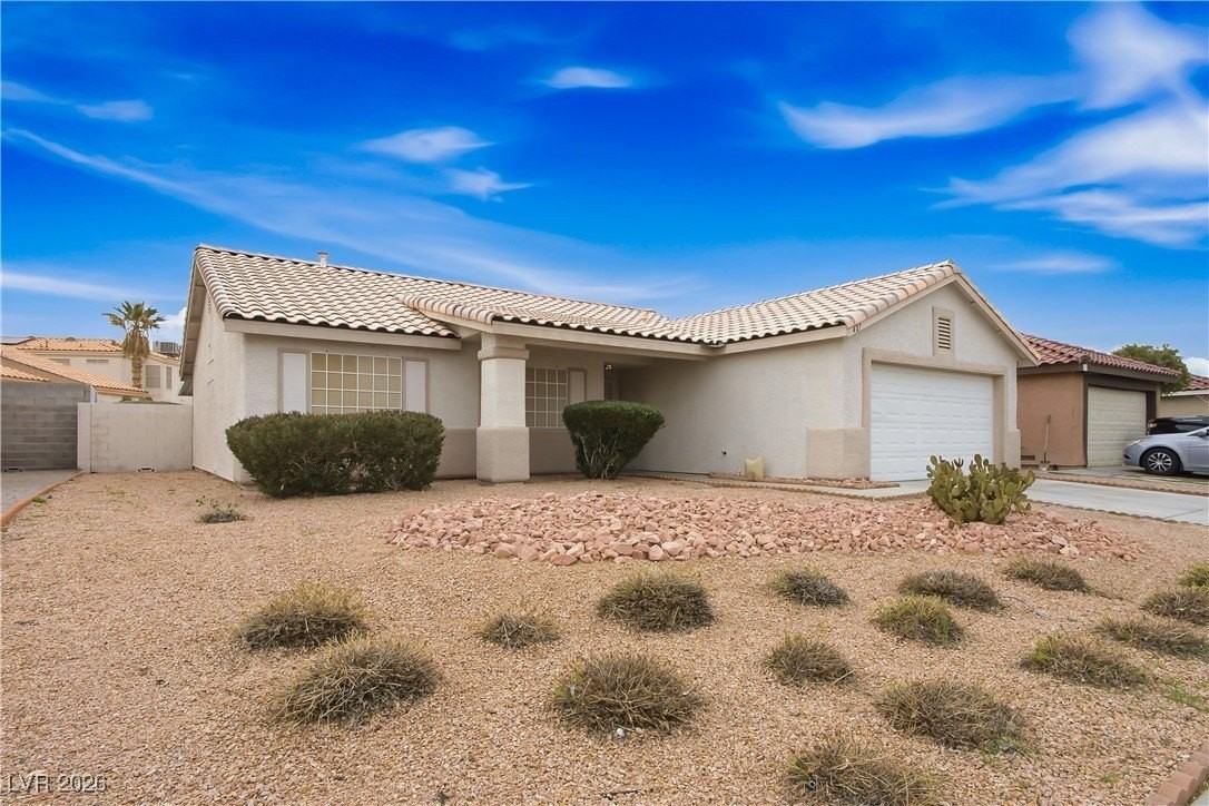 427 Yarnell Dr - Photo 5 of 30