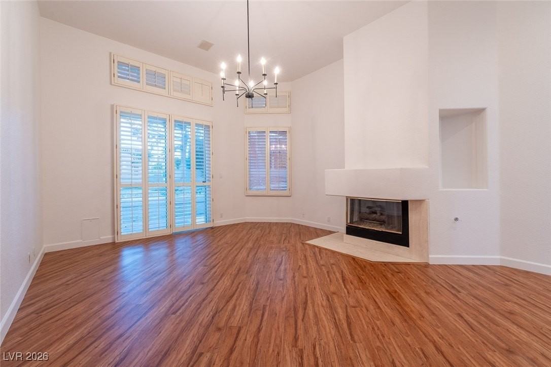 8294 Round Hills Cir - Photo 4 of 31