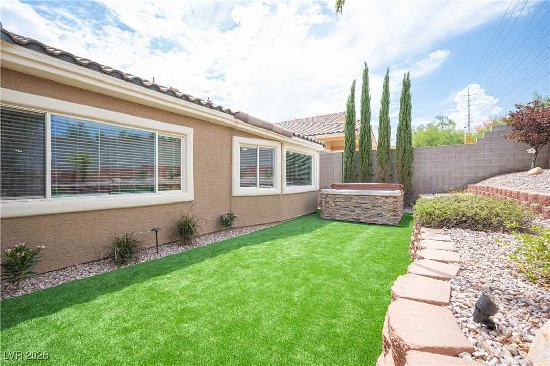 10776 Windrose Point Ave - Photo 5 of 50