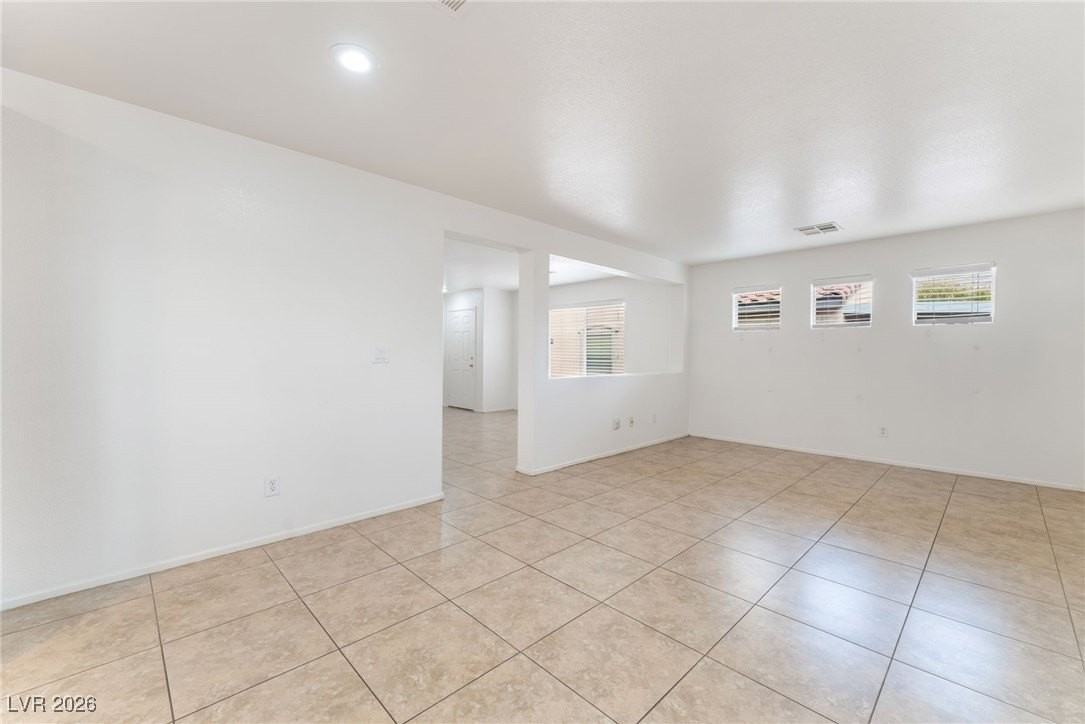 10667 April Rose Ct - Photo 6 of 21