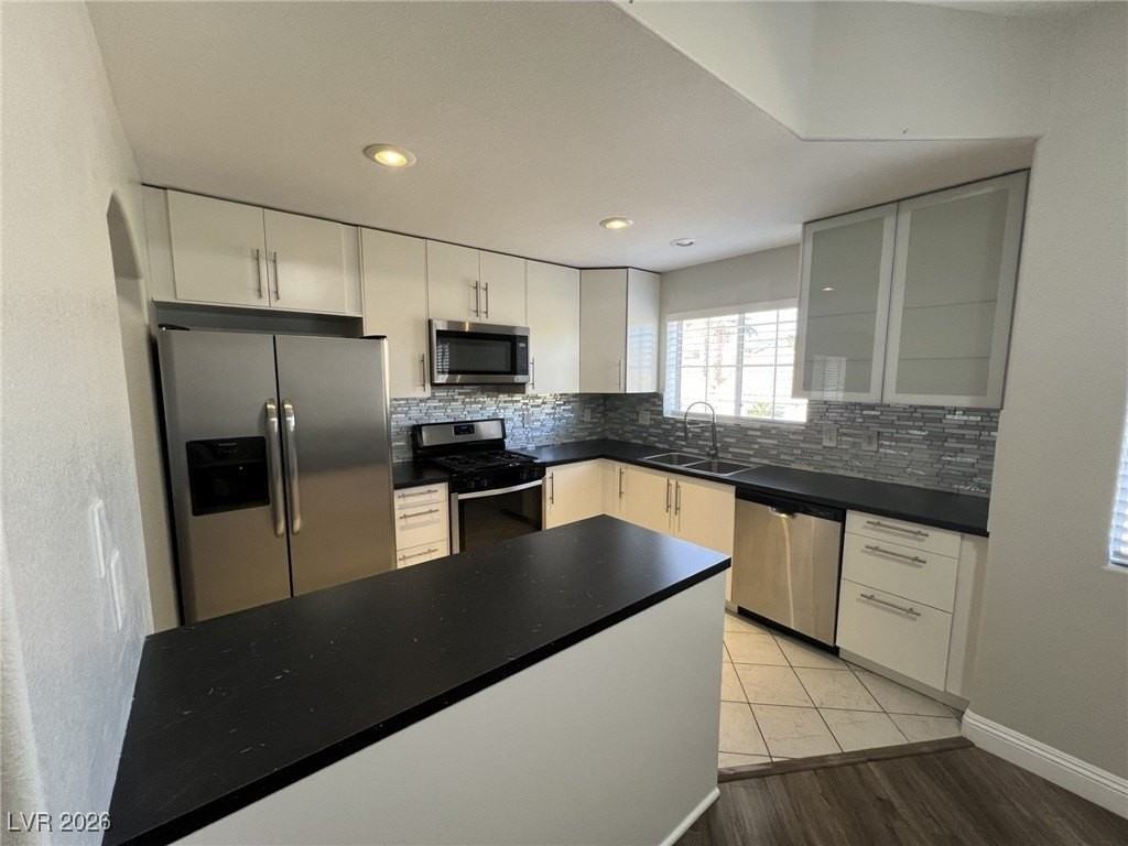 10552 Pine Pointe Ave #201