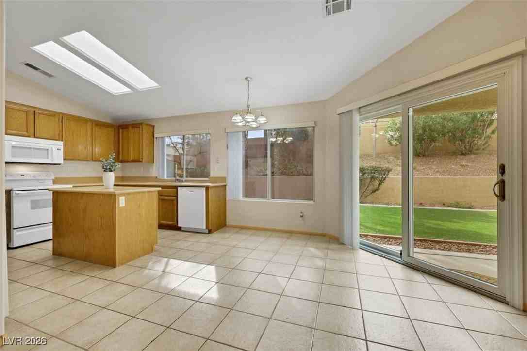 1789 Castro Hill Ave - Photo 6 of 16