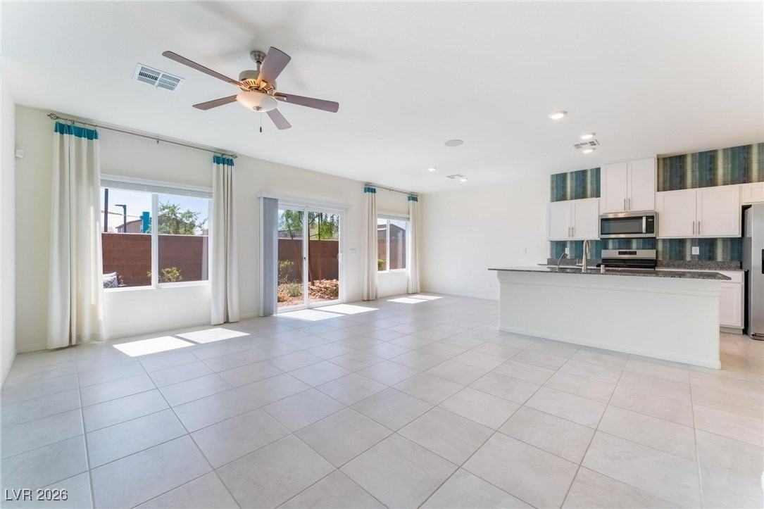 1825 Jennifer Brook Pl - Photo 5 of 38