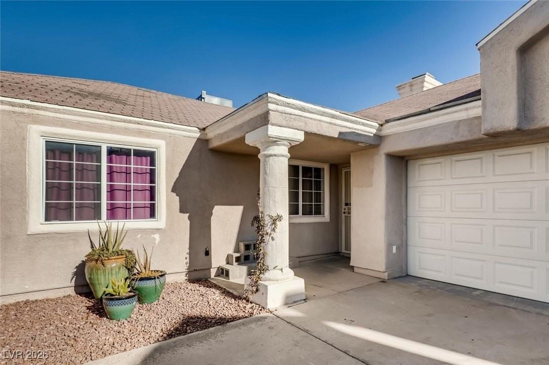 1960 Whiton St - Photo 4 of 27