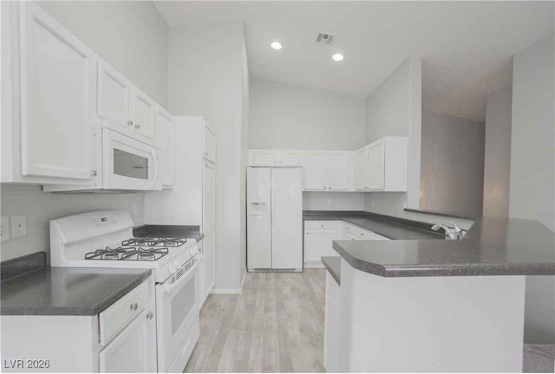 6346 Lorne Green Ave #101 - Photo 5 of 19