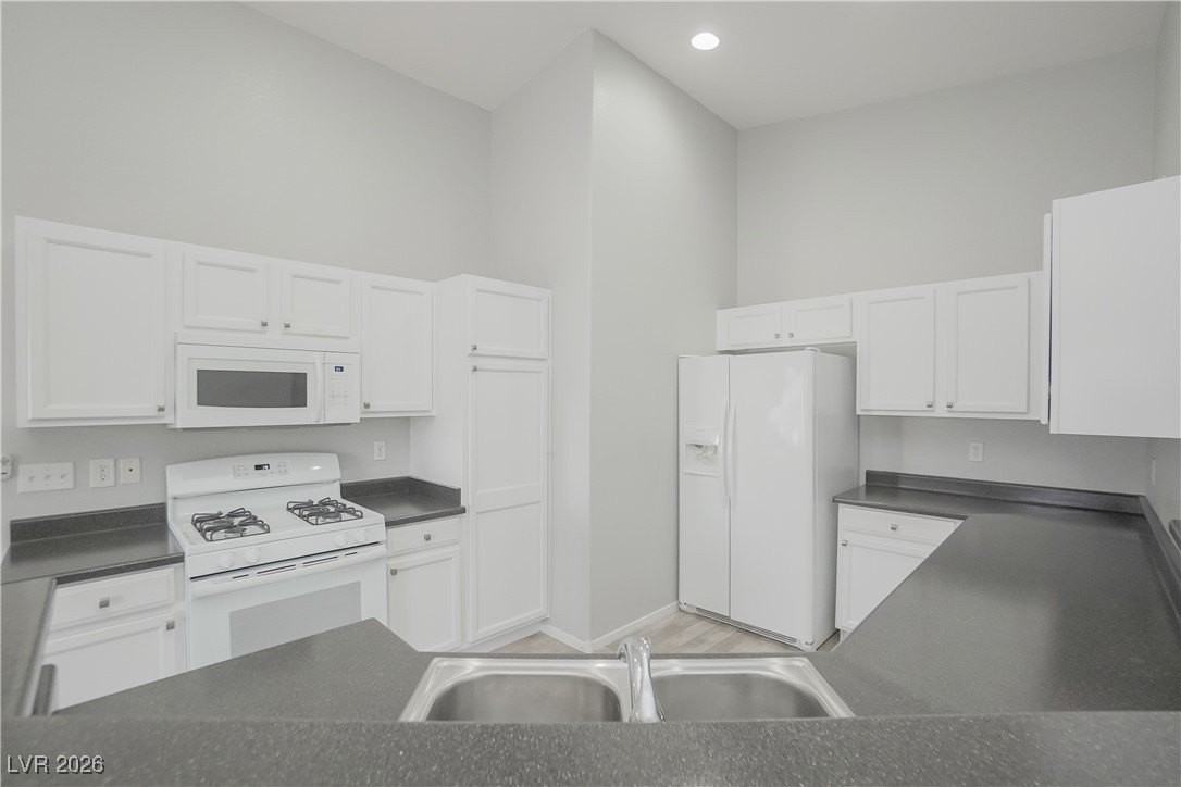 6346 Lorne Green Ave #101 - Photo 6 of 19