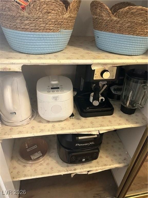 1358 Lorilyn Ave #4 - Photo 5 of 24