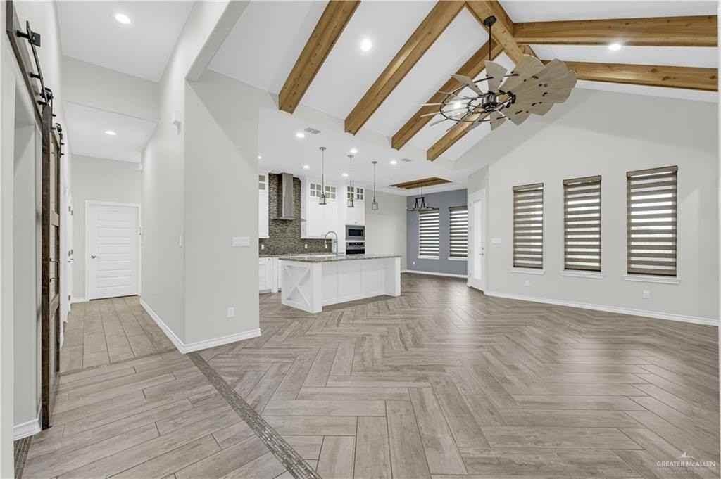 1613 Red River Ave - Photo 5 of 24