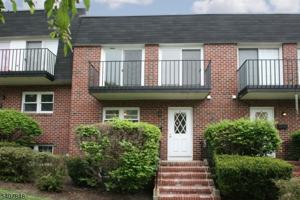 featured image of 1 Carriage Way #8