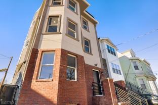 579 S 12th St Unit 2 #3 - Photo 1 of 1