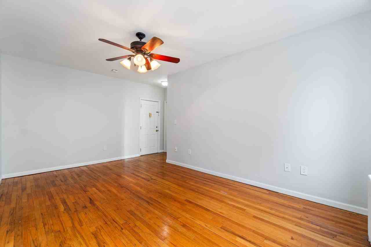 883 Boulevard E #1K - Photo 6 of 18