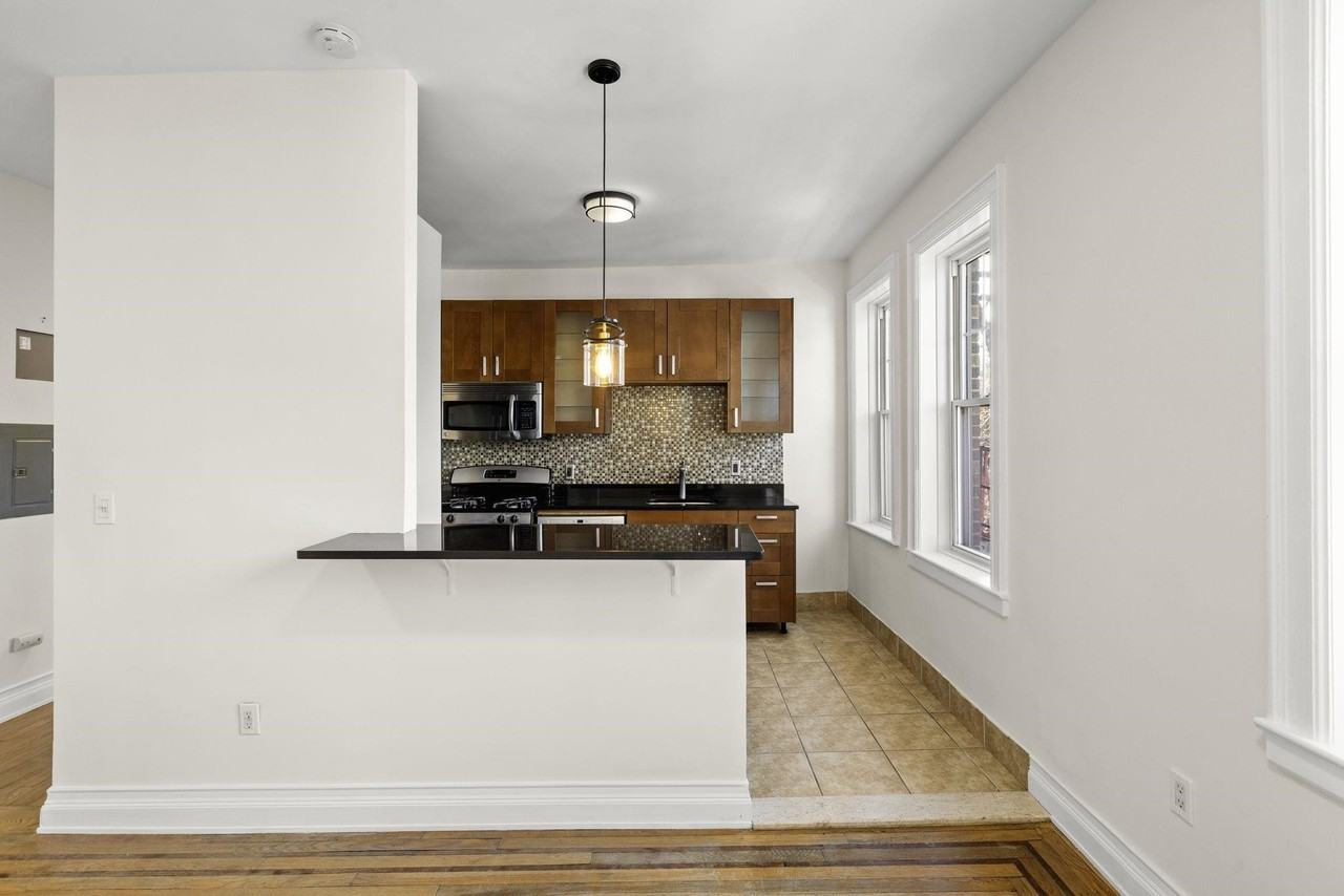 340 Fairmount Ave #408 - Photo 6 of 18