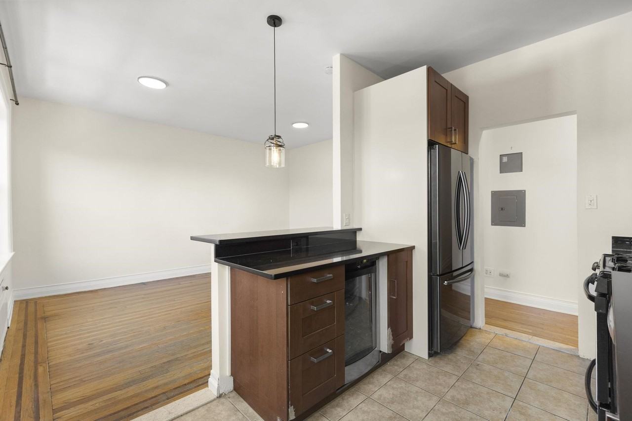 340 Fairmount Ave #408 - Photo 7 of 18