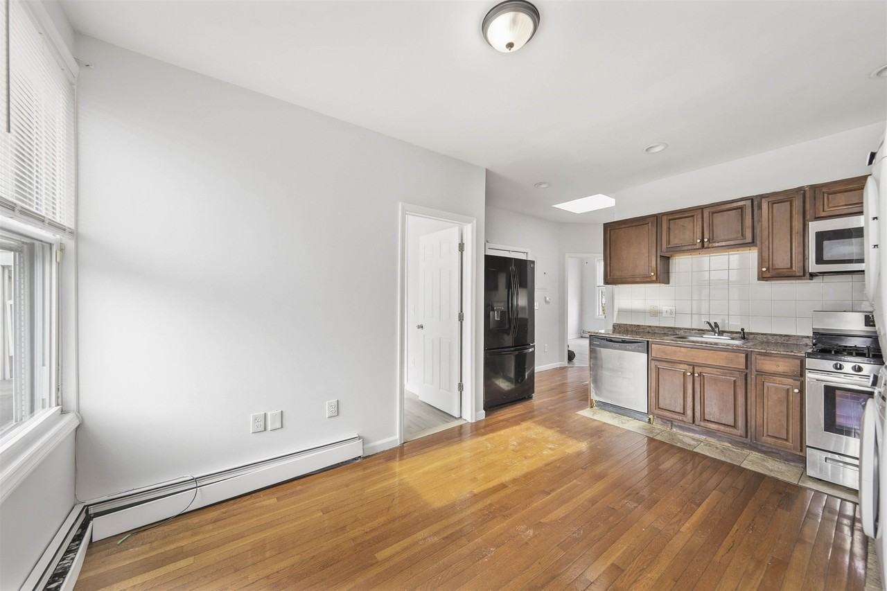 53 Claremont Ave #2 - Photo 2 of 22