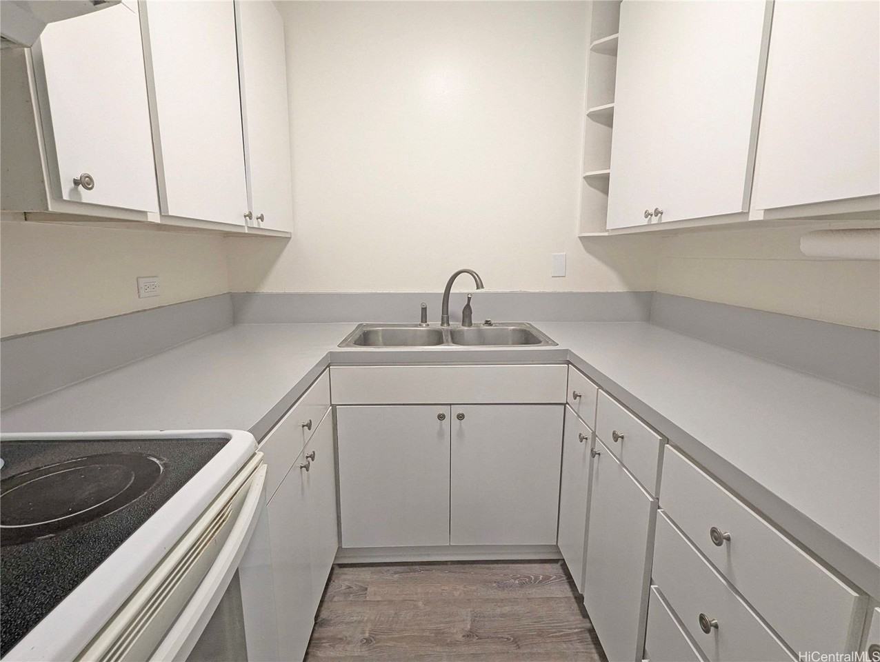 1120 Hassinger St Apt 304 #304 - Photo 6 of 11