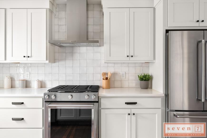 845 Ormewood Ter Se - Photo 4 of 10