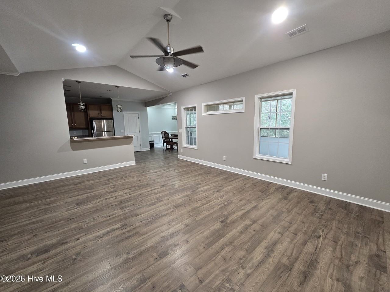 105 Dogwood Ct - Photo 5 of 41