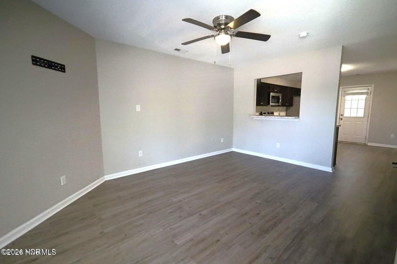 894 W Pueblo Dr - Photo 3 of 12