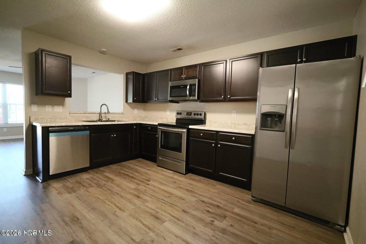 894 W Pueblo Dr - Photo 6 of 12