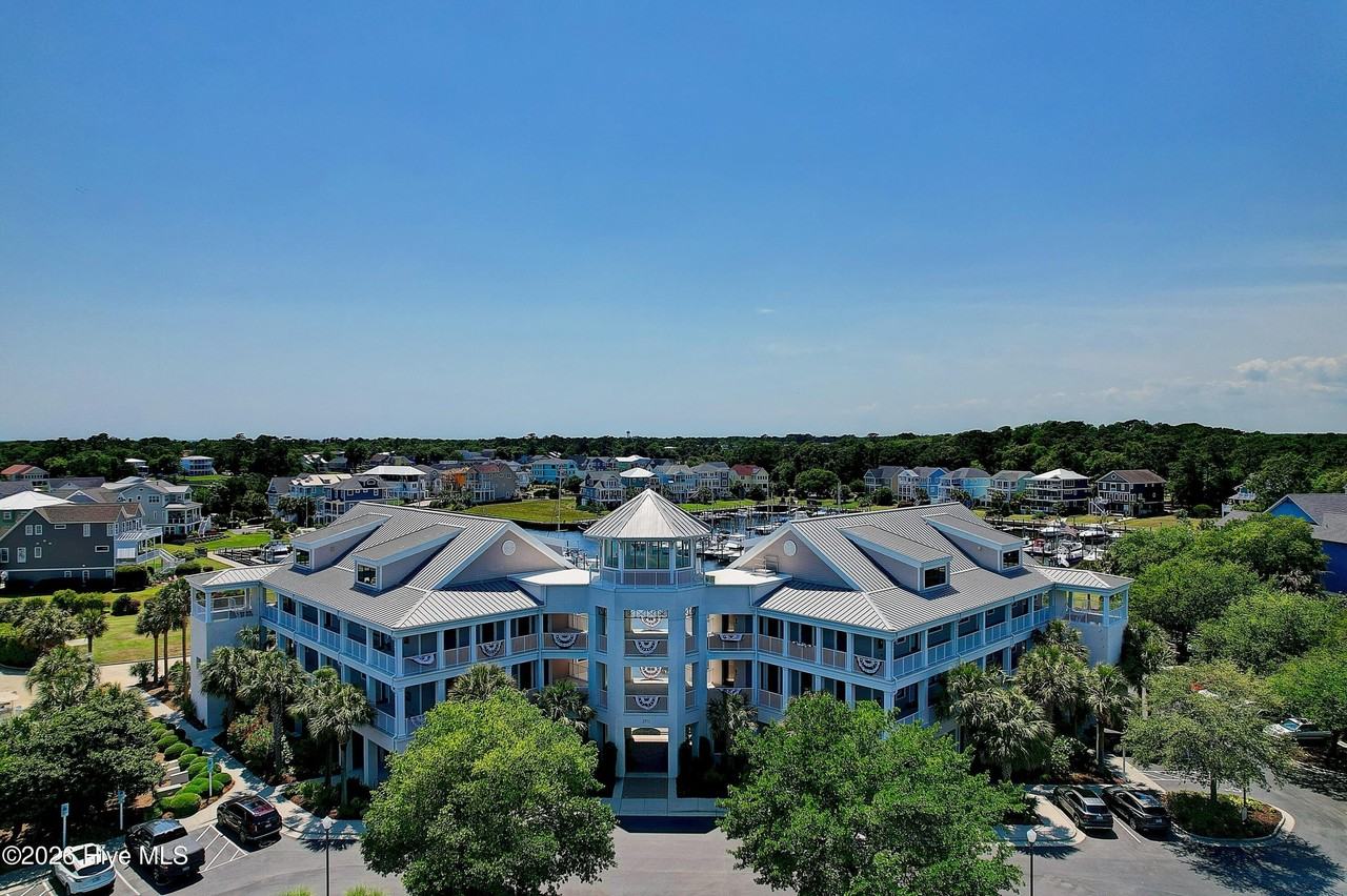 2571 St James Dr Unit 205 #205 - Photo 2 of 44