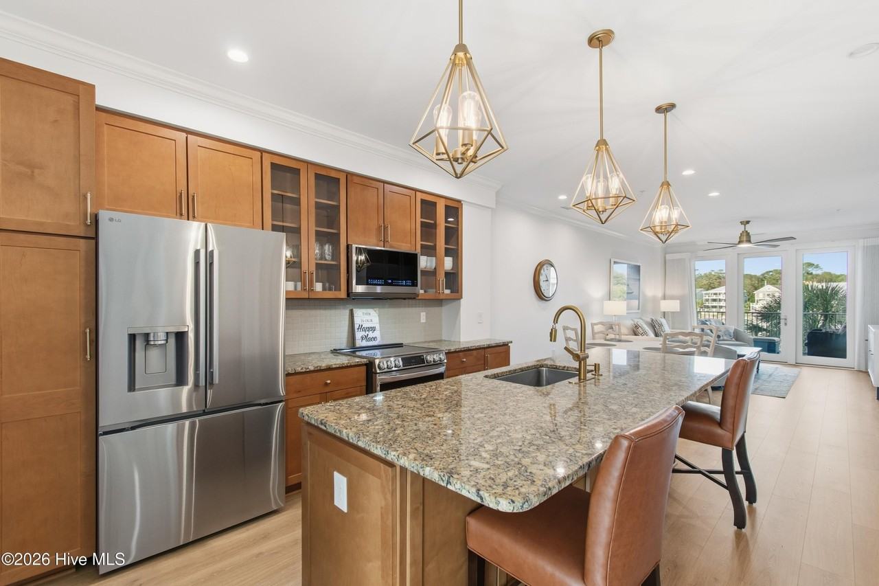 2571 St James Dr Unit 205 #205 - Photo 7 of 44