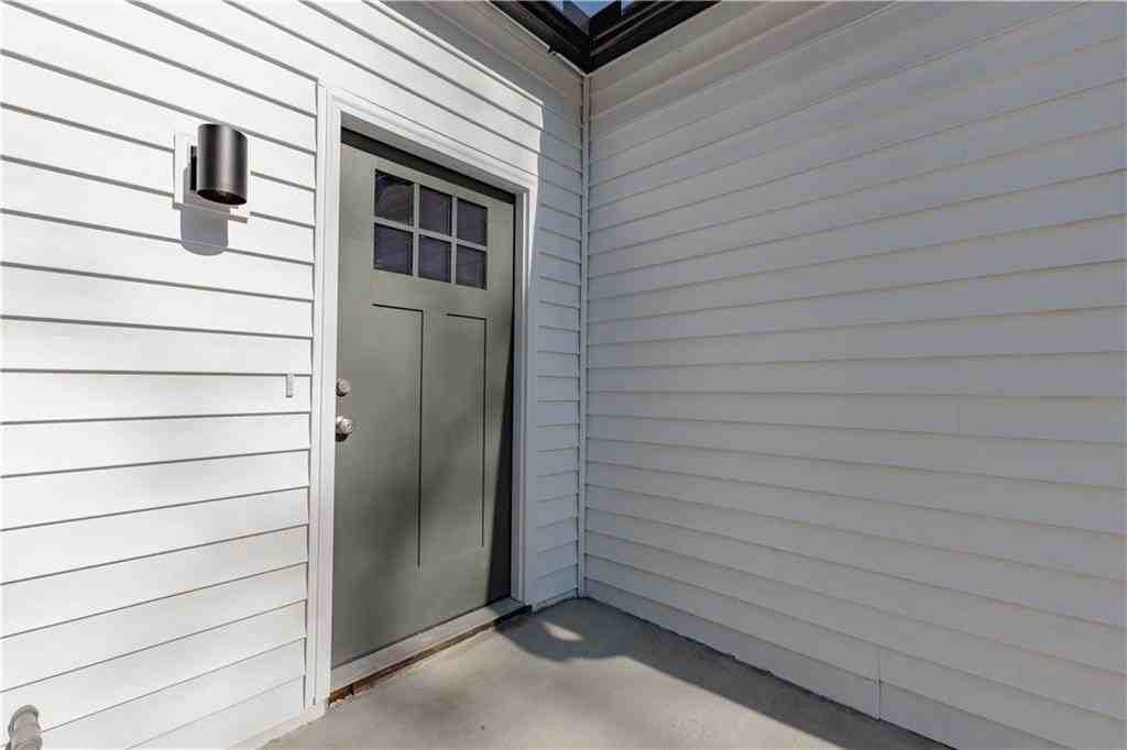 1516 S 15th St - Photo 3 of 19