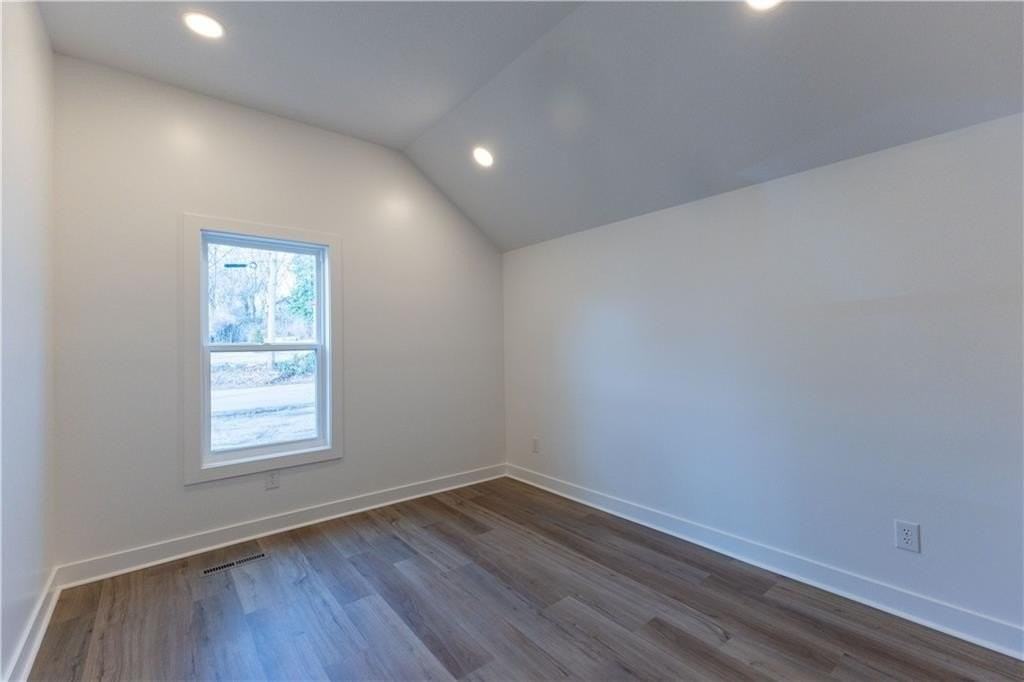 3123 N 57th St - Photo 5 of 17