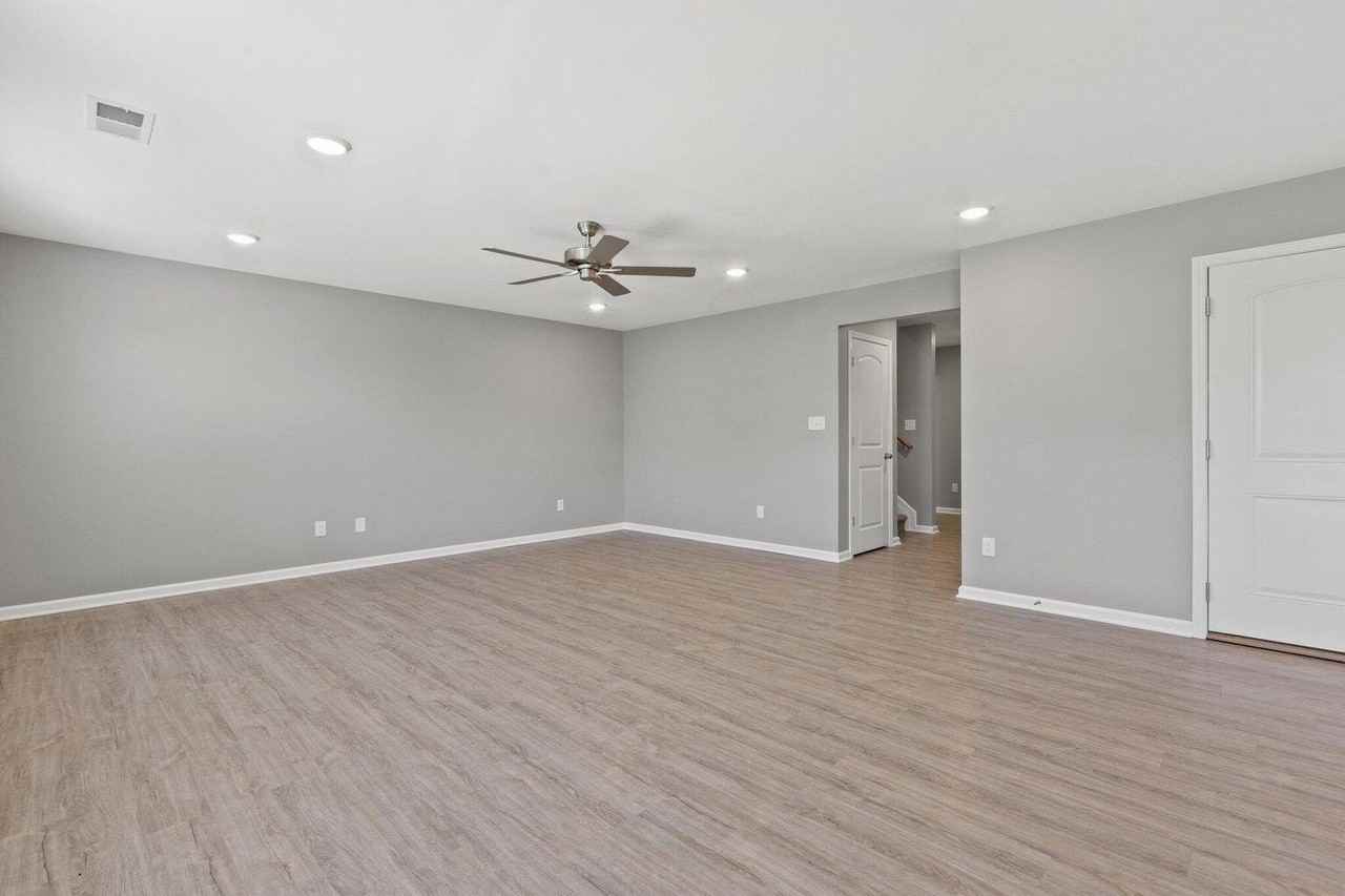 2704 Hailey Rose Way - Photo 6 of 16