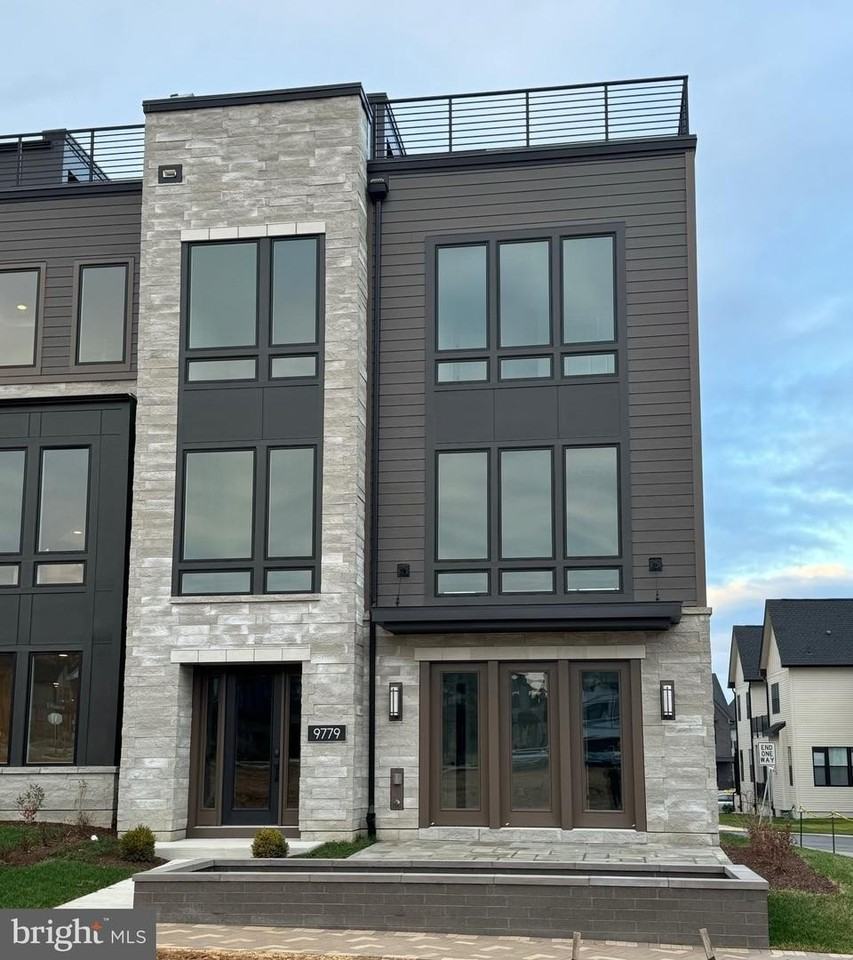 9779 Azure Aly - Photo 3 of 48