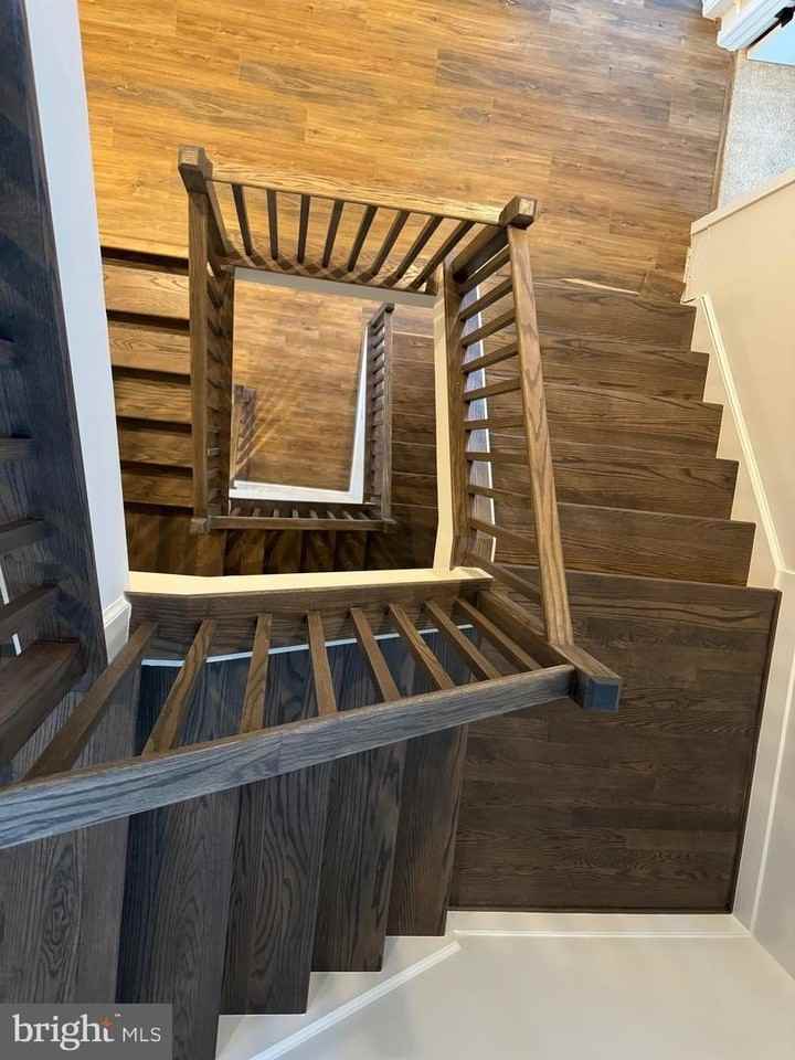 9779 Azure Aly - Photo 4 of 48