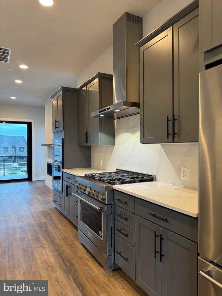 9779 Azure Aly - Photo 5 of 48