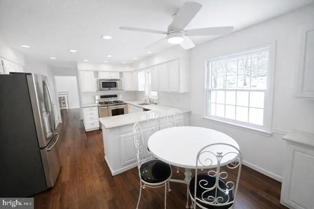 402 Norwood Rd - Photo 5 of 17