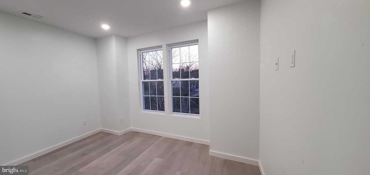 2036 Germantown Ave - Photo 3 of 6