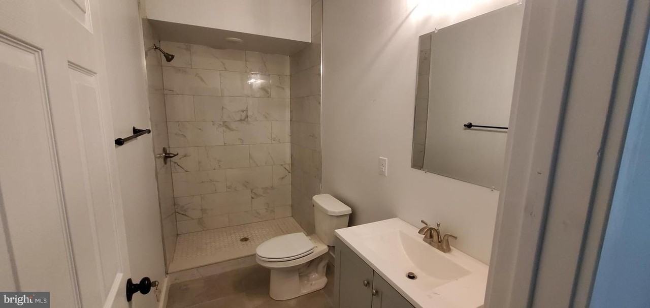 2036 Germantown Ave - Photo 5 of 6