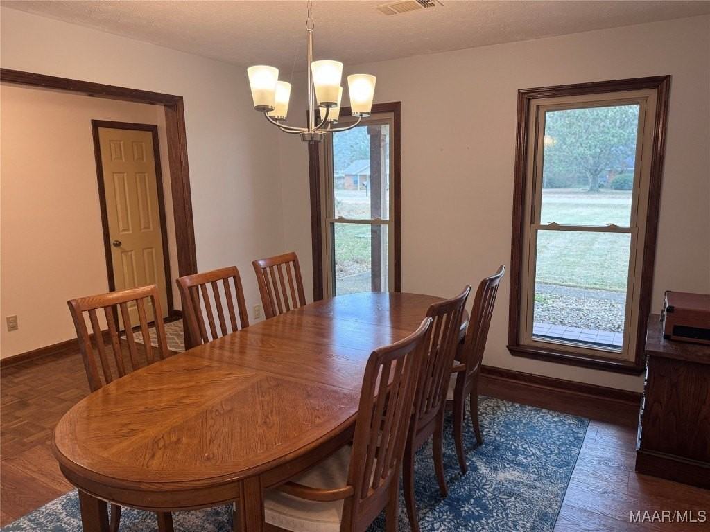 5740 Jane Rd - Photo 6 of 40