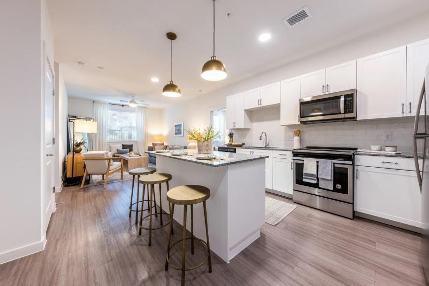 5303 Decker Ln - Photo 3 of 10