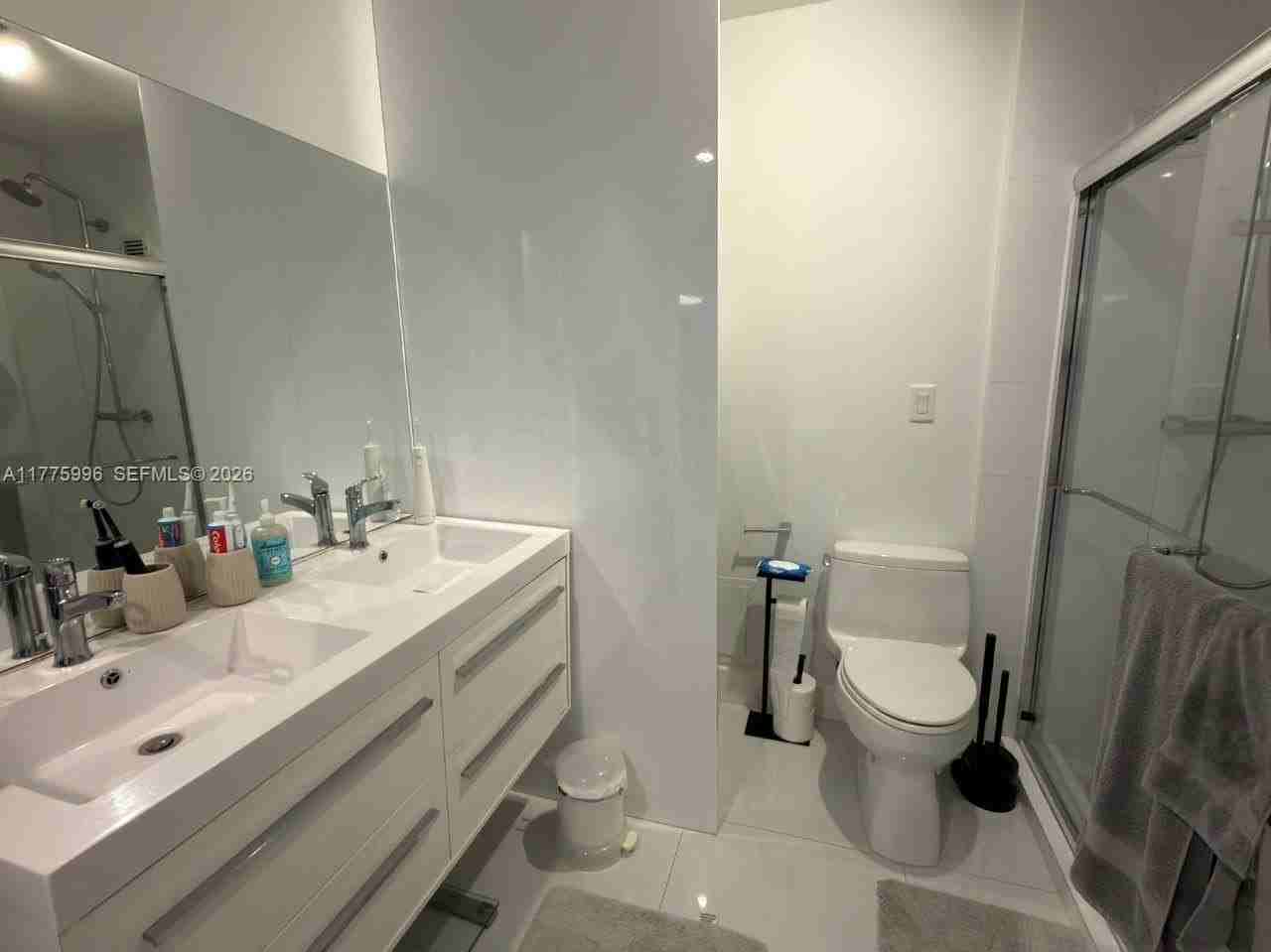 2301 Collins Ave #1624 - Photo 3 of 36