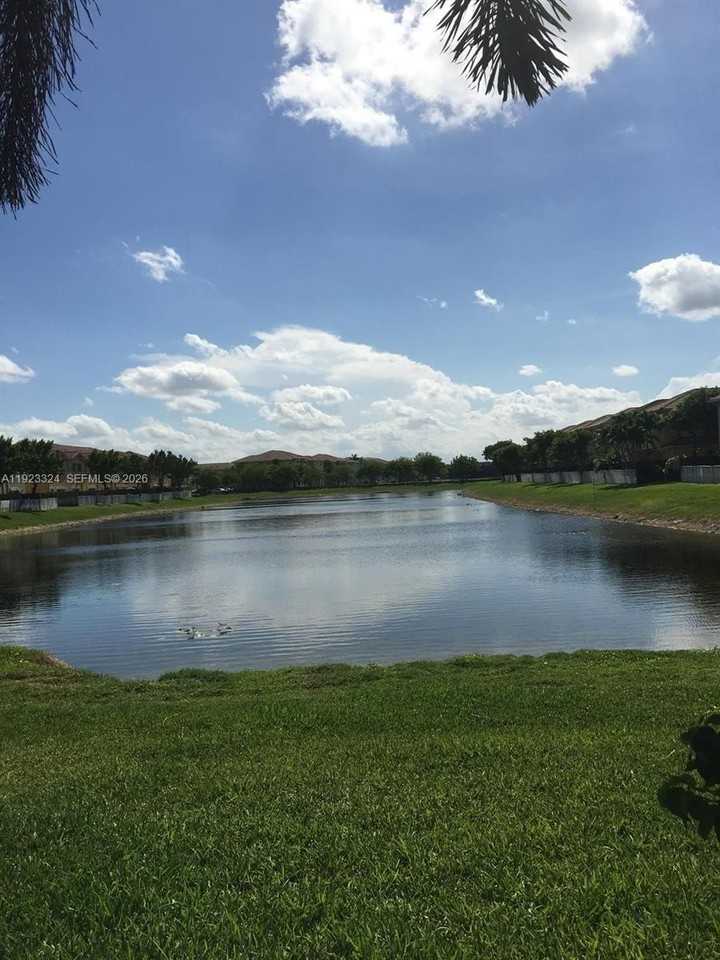 10803 Nw 83rd St #6-1 - Photo 2 of 24