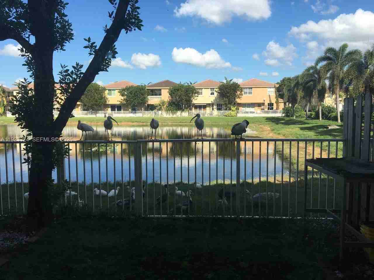 10803 Nw 83rd St #6-1 - Photo 3 of 24