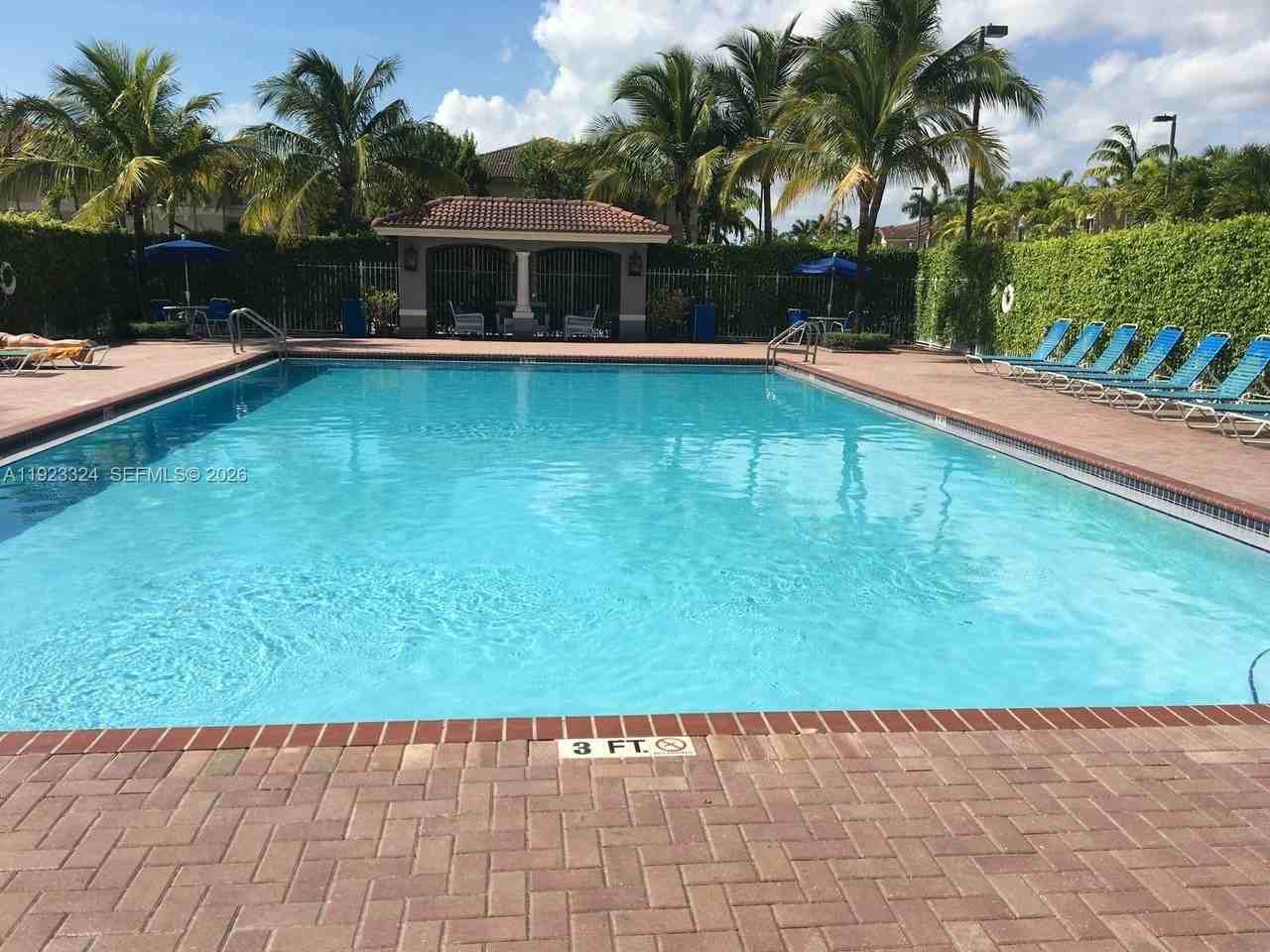 10803 Nw 83rd St #6-1 - Photo 5 of 24