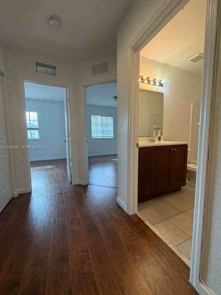 Sw 276th St - Photo 7 of 8