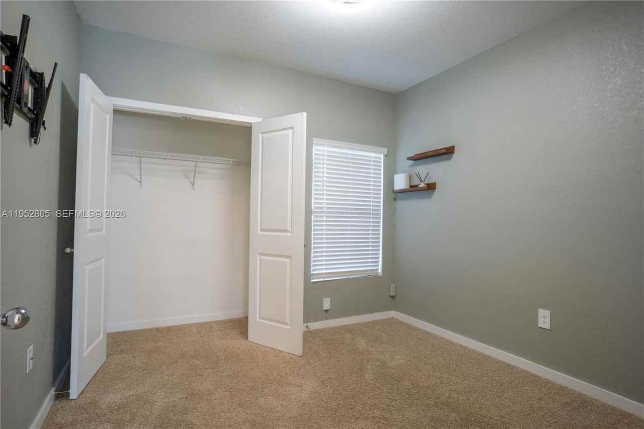 S Dixie Hwy - Photo 2 of 8