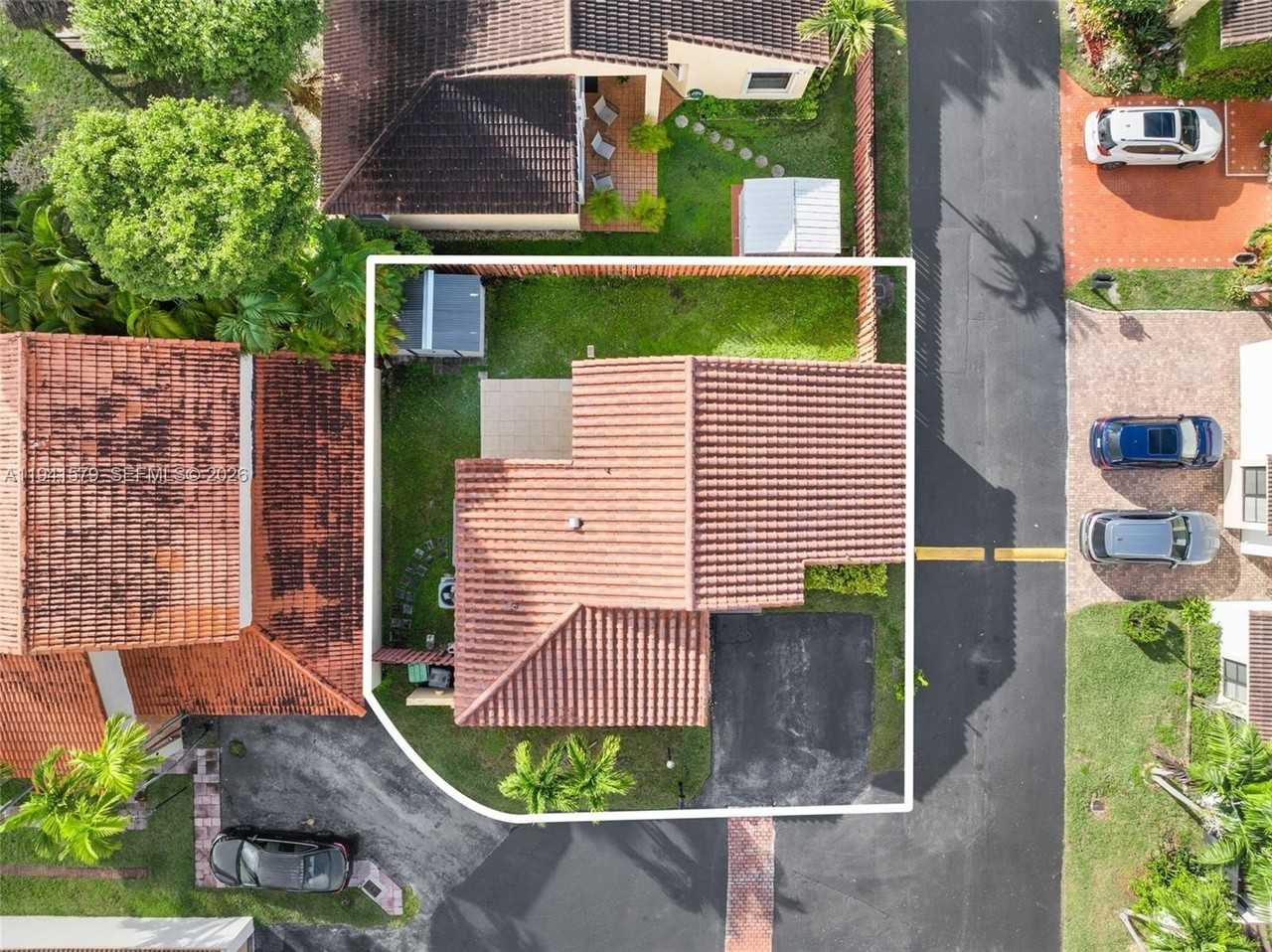 449 Sw 88th Pl - Photo 6 of 38