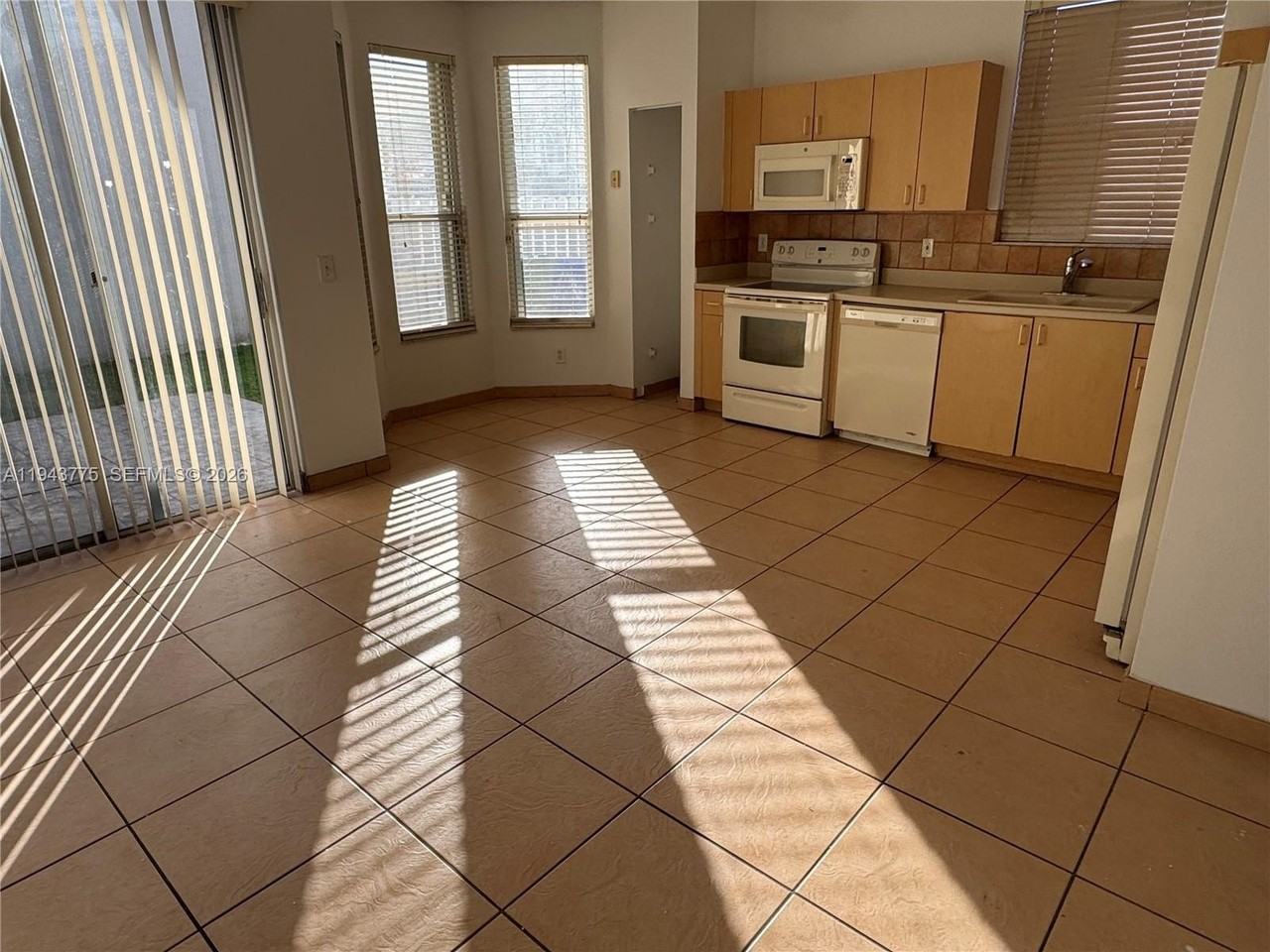 13064 Nw 9th Ct #13064 - Photo 5 of 21