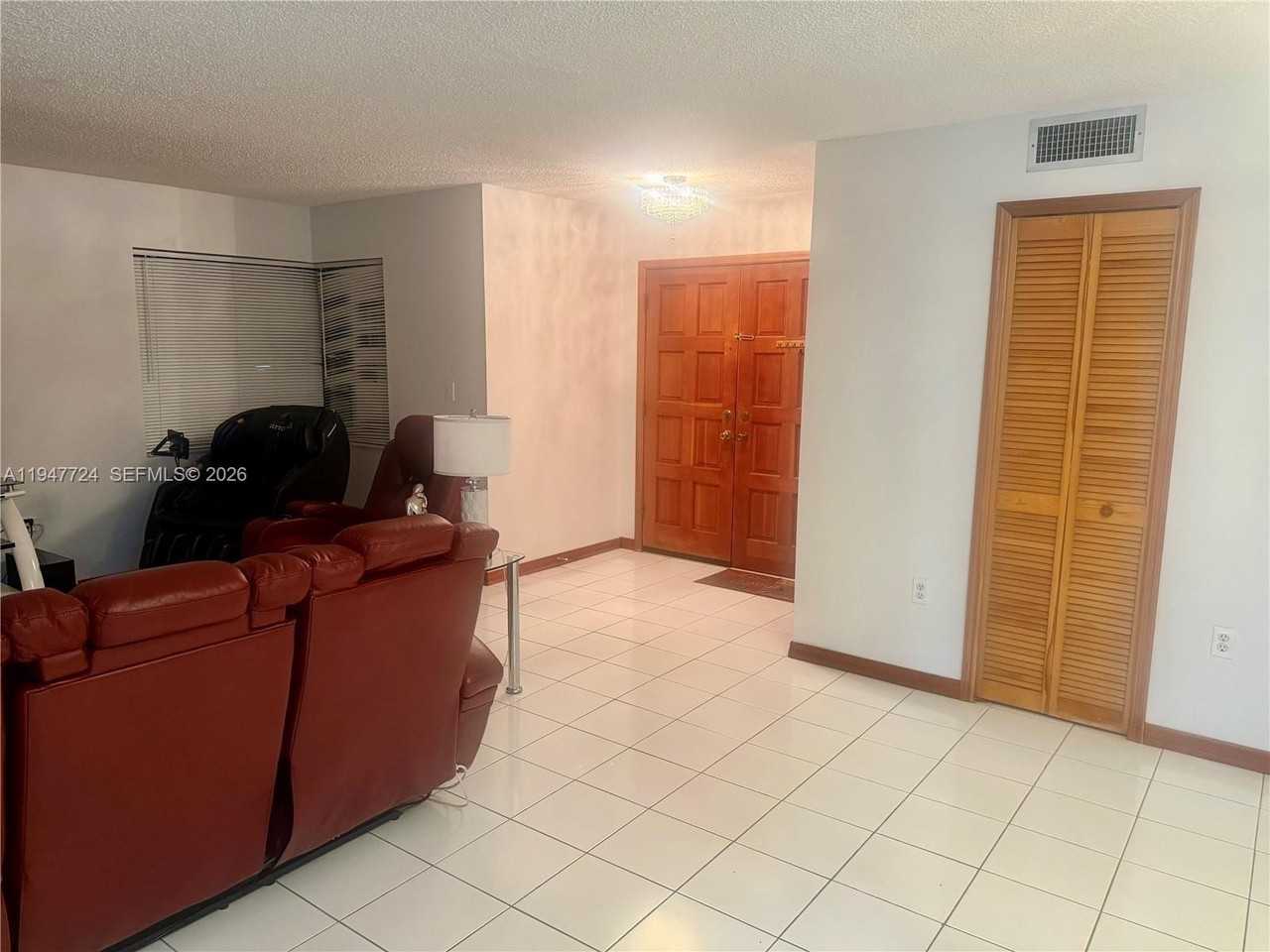 14690 Sw 49th St - Photo 4 of 16