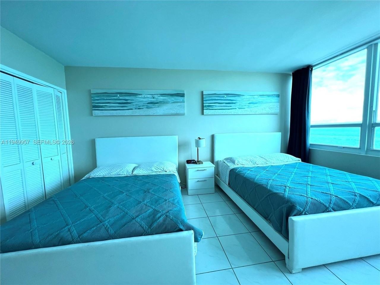 5445 Collins Ave #1425 - Photo 3 of 31