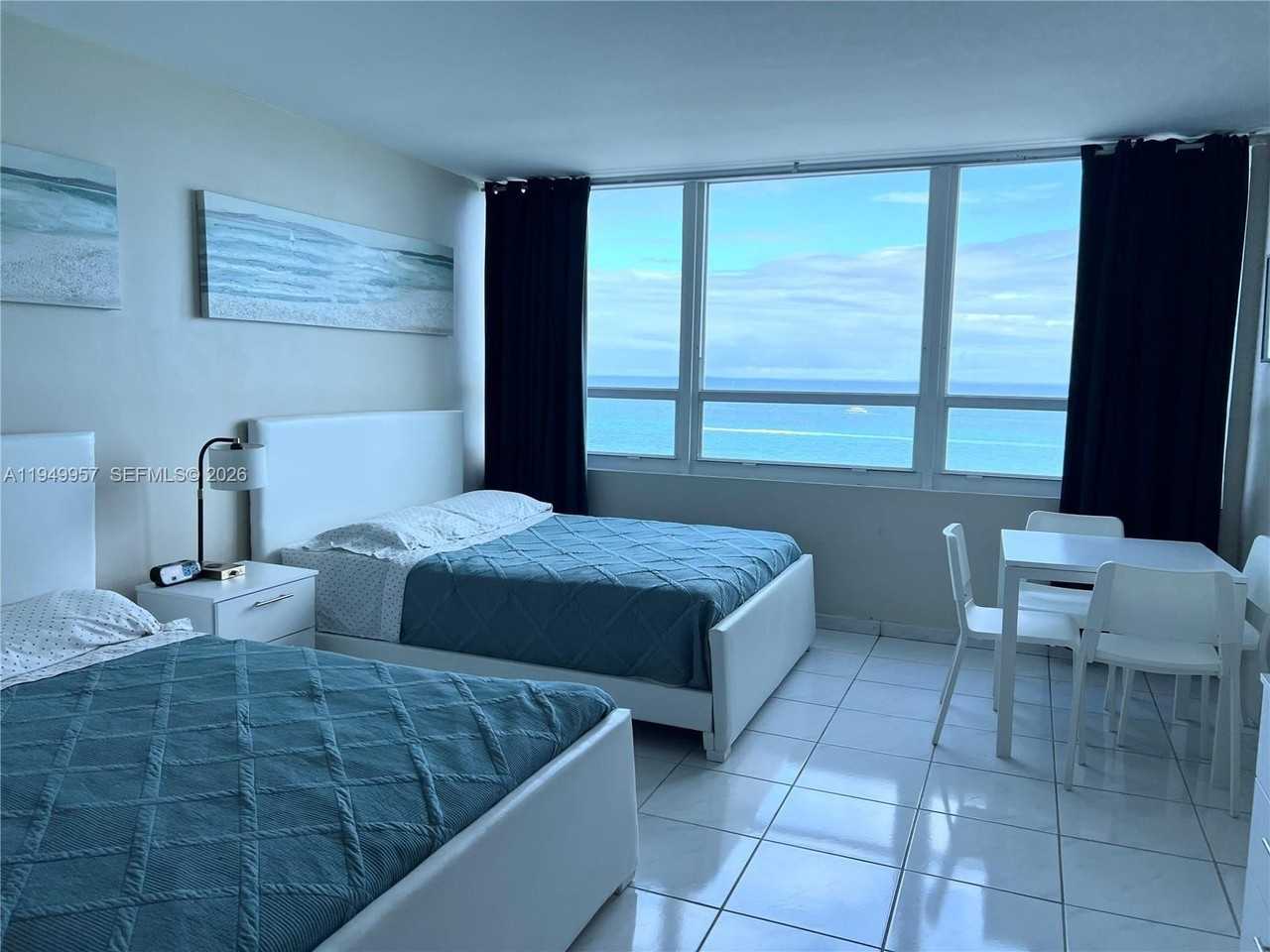 5445 Collins Ave #1425 - Photo 4 of 31