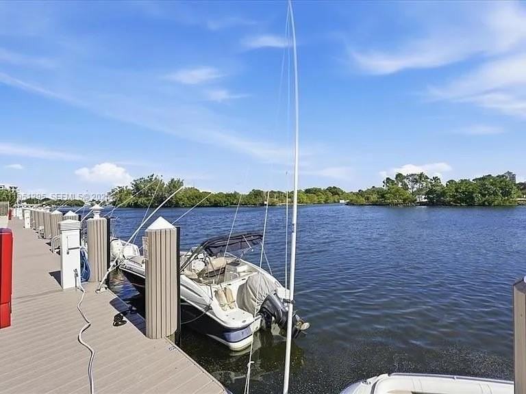 1170 N Federal Hwy #1110 - Photo 3 of 35