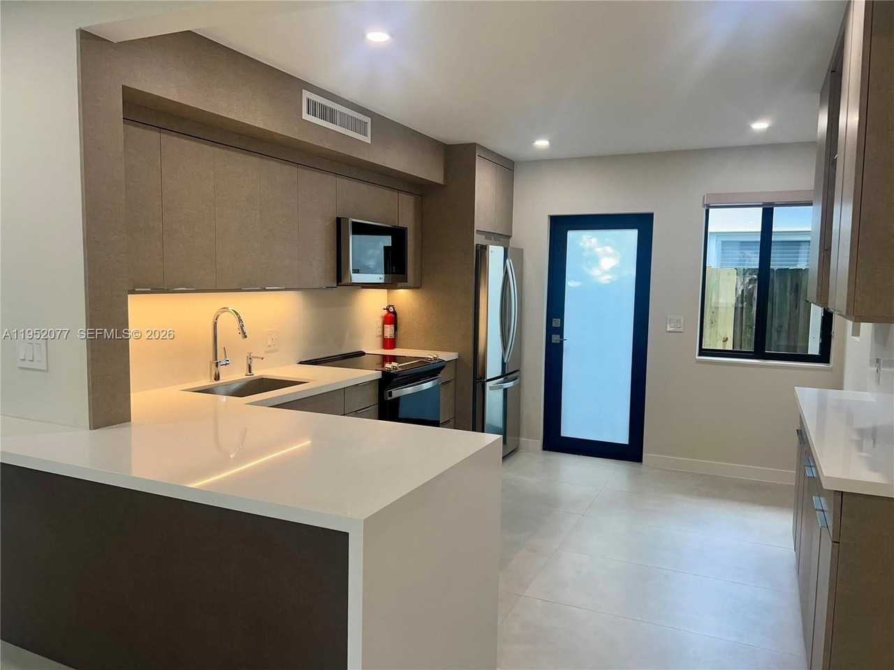 3532 Thomas Ave #3532 - Photo 7 of 24